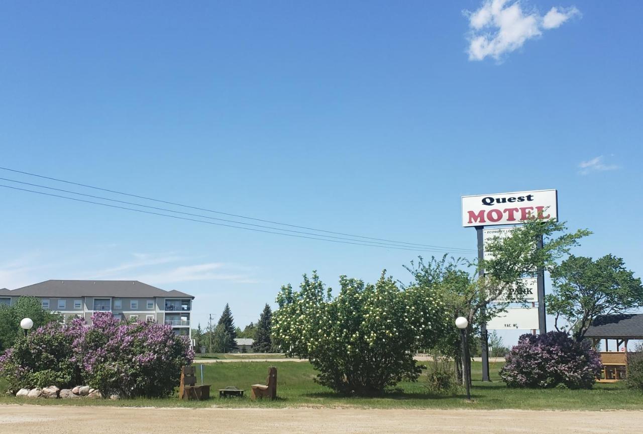 Quest Motel Whitewood Esterno foto