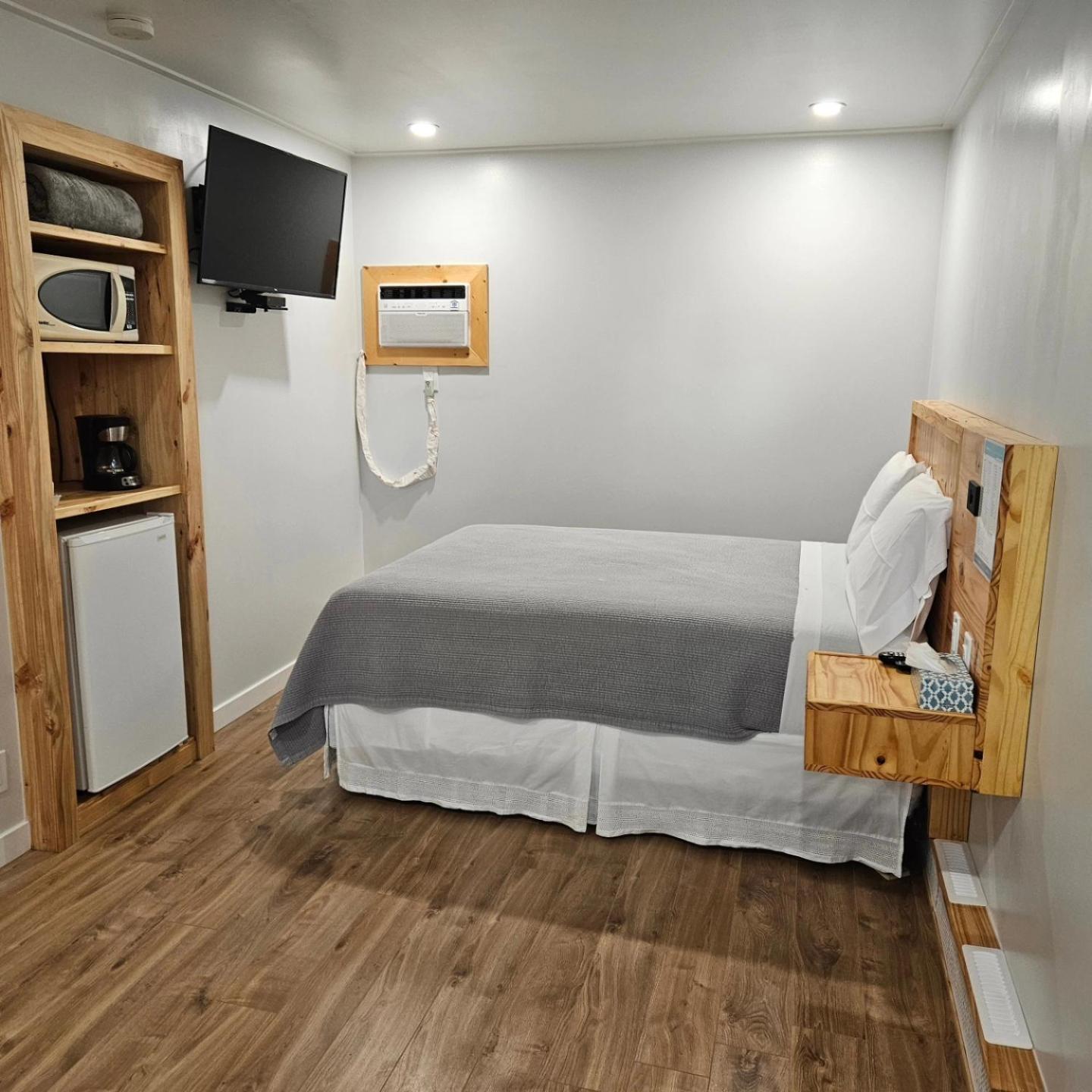 Quest Motel Whitewood Esterno foto